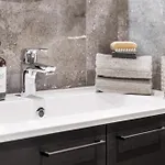 Levin Lyhty Adele A4 By Hilla Apartment *