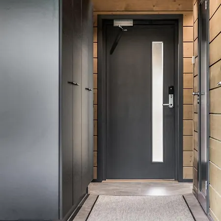 Levin Lyhty Adele A4 By Hilla *