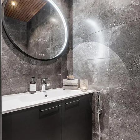 Levin Lyhty Adele A4 By Hilla 公寓 *